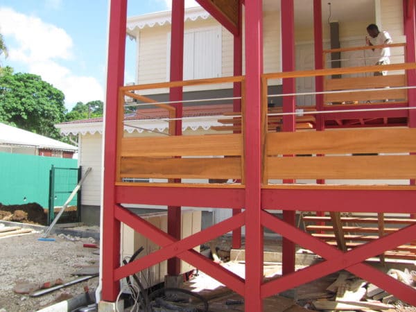 Garde-corps extérieur en bois – Image 2