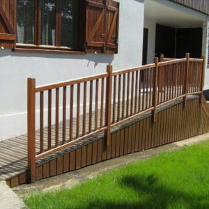 Garde-corps extérieur en bois